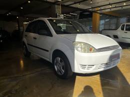 FORD - FIESTA - 2003/2003 - Branca - R$ 21.900,00