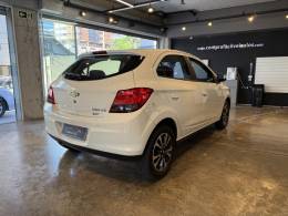 CHEVROLET - ONIX - 2013/2014 - Branca - R$ 50.900,00