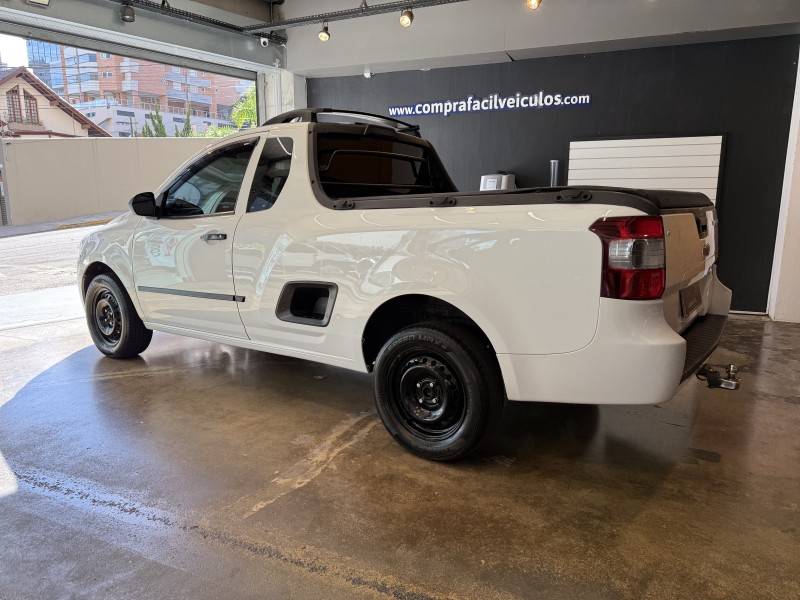 CHEVROLET - MONTANA - 2012/2013 - Branca - R$ 42.900,00