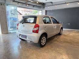 TOYOTA - ETIOS - 2016/2016 - Prata - R$ 49.900,00