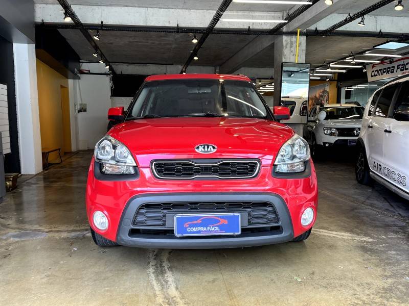 KIA MOTORS - SOUL - 2013/2014 - Vermelha - R$ 59.900,00