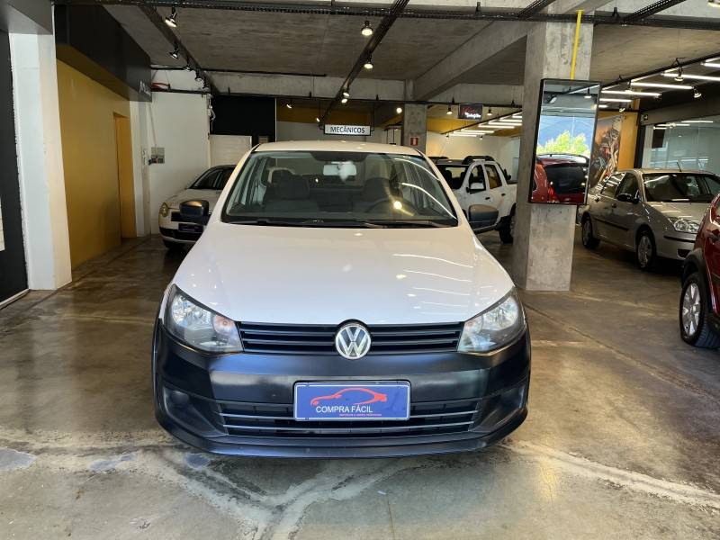 VOLKSWAGEN - SAVEIRO - 2013/2014 - Branca - R$ 46.900,00