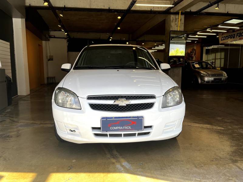 CHEVROLET - CELTA - 2013/2014 - Branca - R$ 36.900,00