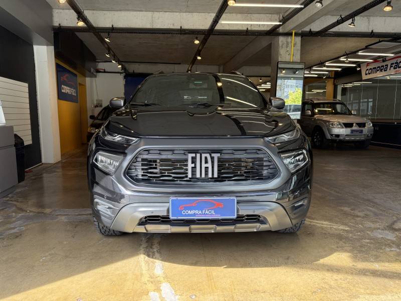 FIAT - TORO - 2021/2022 - Preta - R$ 145.900,00
