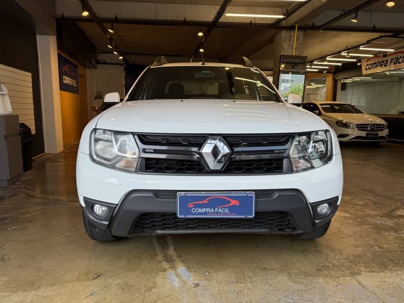 RENAULT - OROCH - 2021/2022 - Branca - R$ 80.900,00