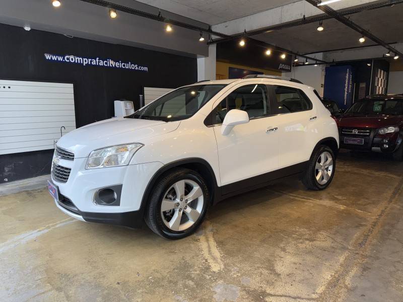 CHEVROLET - TRACKER - 2014/2014 - Branca - R$ 70.900,00