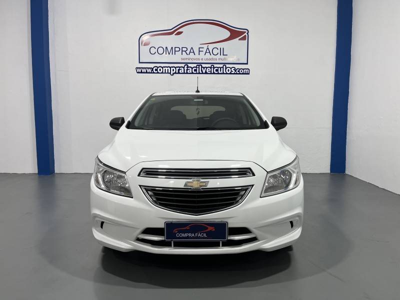 CHEVROLET - ONIX - 2015/2015 - Branca - R$ 44.900,00