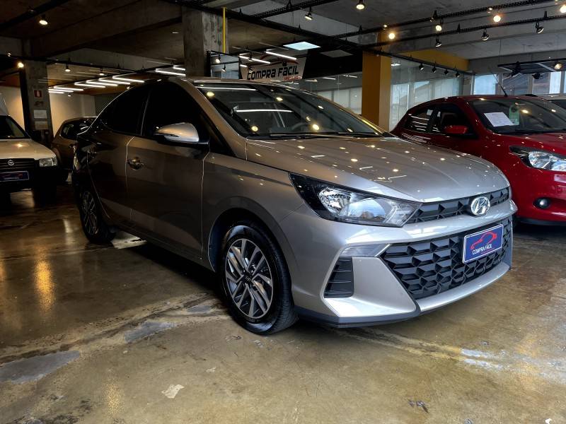 HYUNDAI - HB20S - 2024/2025 - Prata - R$ 89.900,00