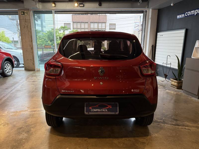 RENAULT - KWID - 2018/2019 - Vermelha - R$ 40.900,00