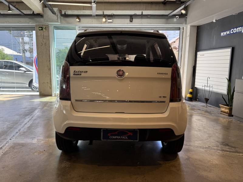 FIAT - IDEA - 2013/2014 - Branca - R$ 39.900,00