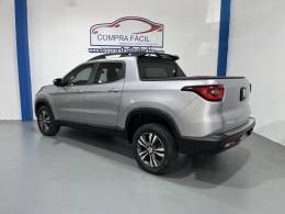 FIAT - TORO - 2023/2023 - Prata - R$ 127.900,00