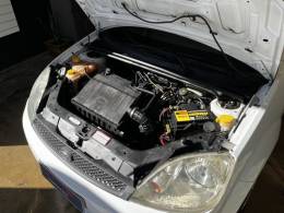 FORD - FIESTA - 2003/2003 - Branca - R$ 21.900,00