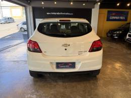 CHEVROLET - ONIX - 2013/2014 - Branca - R$ 50.900,00
