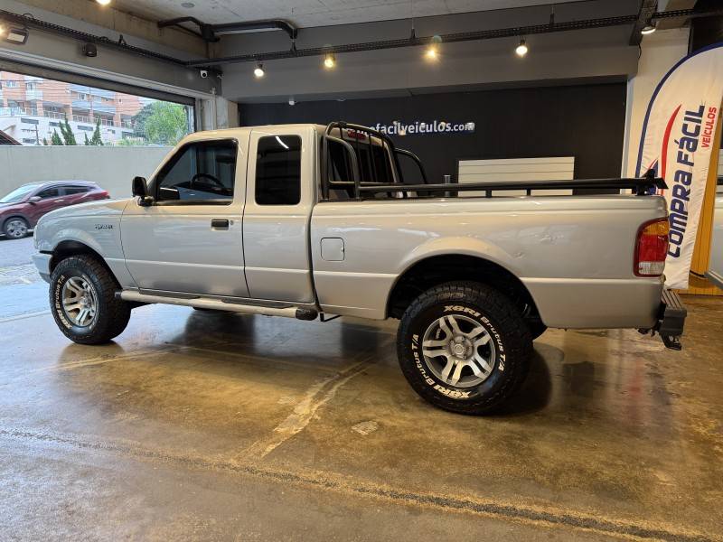 FORD - RANGER - 1999/1999 - Prata - R$ 45.900,00