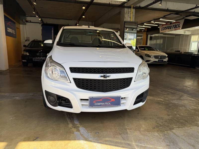 CHEVROLET - MONTANA - 2014/2015 - Branca - R$ 45.900,00