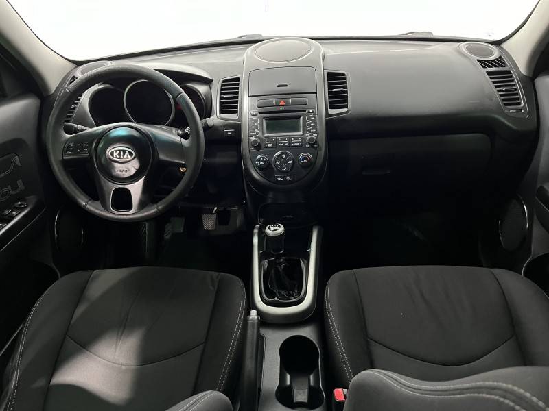 KIA MOTORS - SOUL - 2011/2012 - Branca - R$ 43.900,00