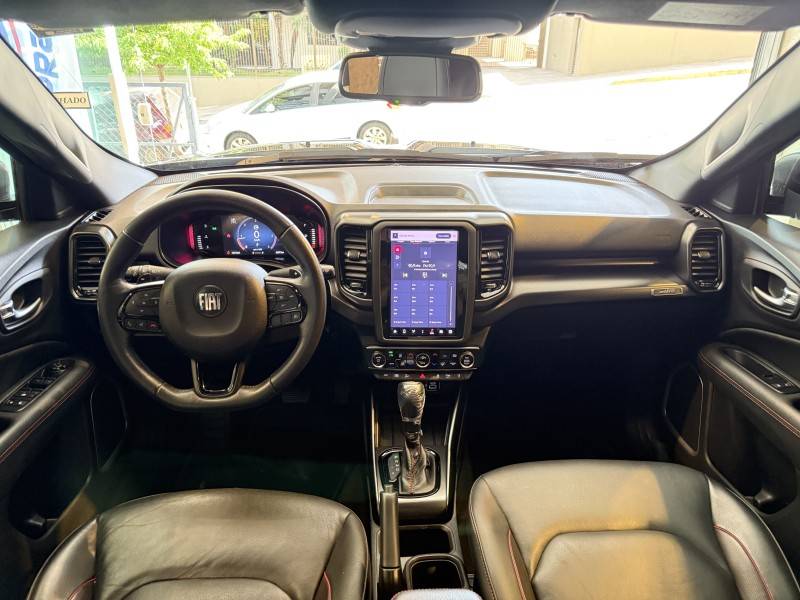 FIAT - TORO - 2021/2022 - Preta - R$ 145.900,00