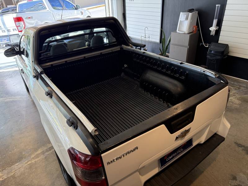 CHEVROLET - MONTANA - 2014/2015 - Branca - R$ 45.900,00