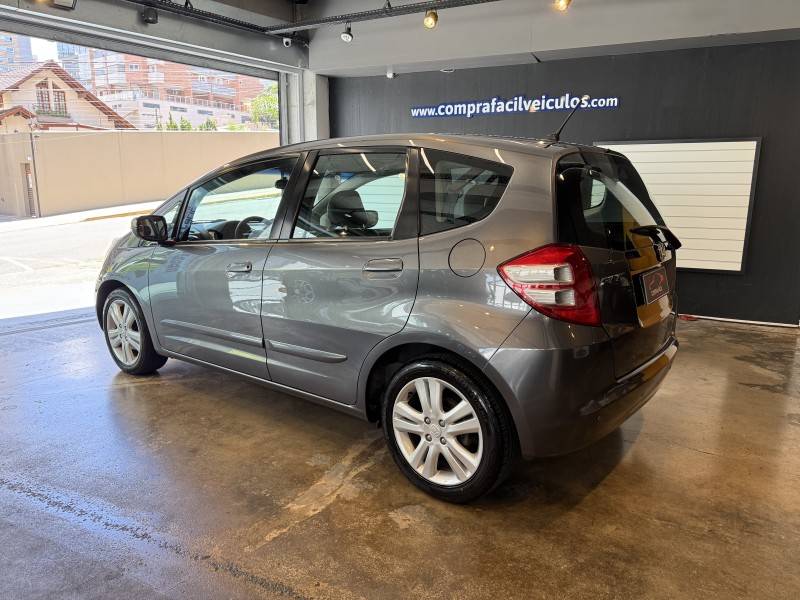 HONDA - FIT - 2010/2010 - Cinza - R$ 47.900,00