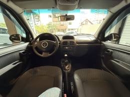 RENAULT - CLIO - 2014/2015 - Branca - R$ 32.900,00