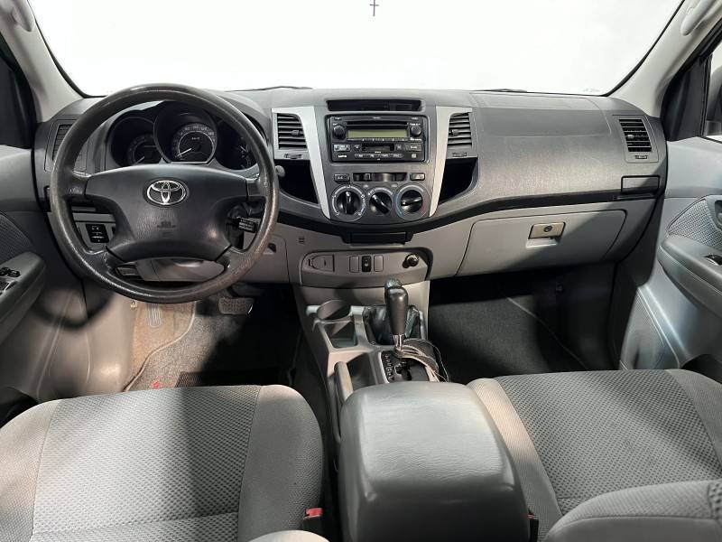 TOYOTA - HILUX - 2007/2007 - Prata - R$ 114.900,00