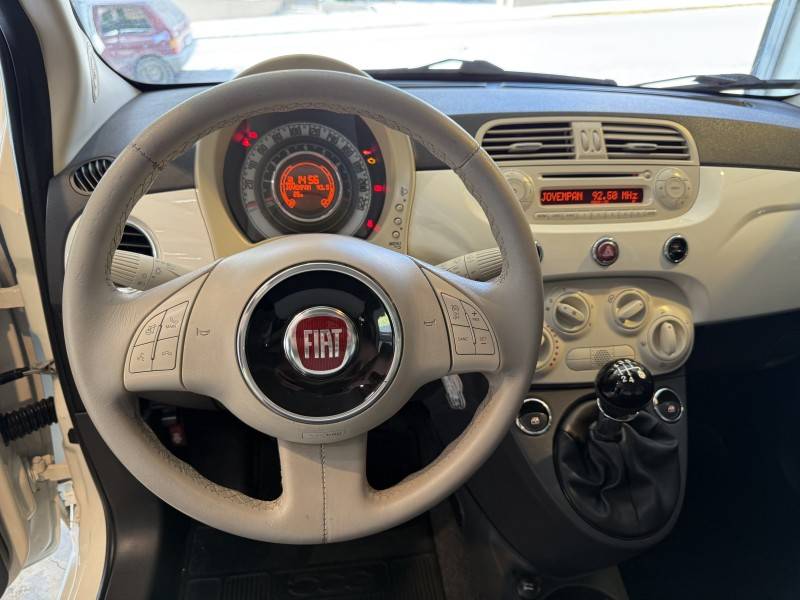 FIAT - 500 - 2012/2013 - Branca - R$ 48.900,00