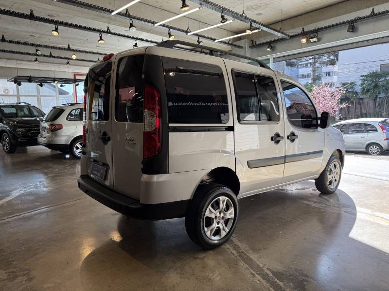 FIAT - DOBLÓ - 2021/2021 - Prata - R$ 74.900,00