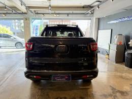 FIAT - TORO - 2021/2022 - Preta - R$ 145.900,00
