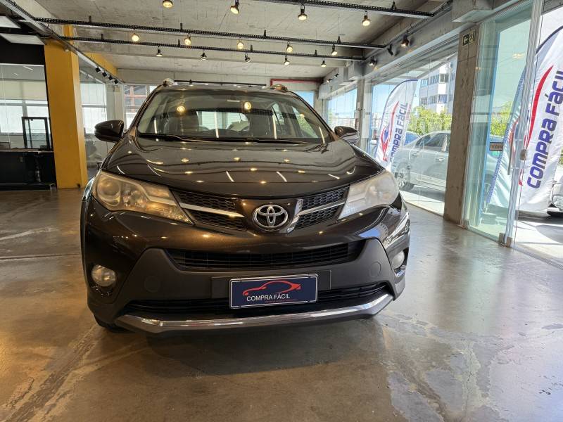 TOYOTA - RAV4 - 2014/2014 - Marrom - R$ 94.900,00