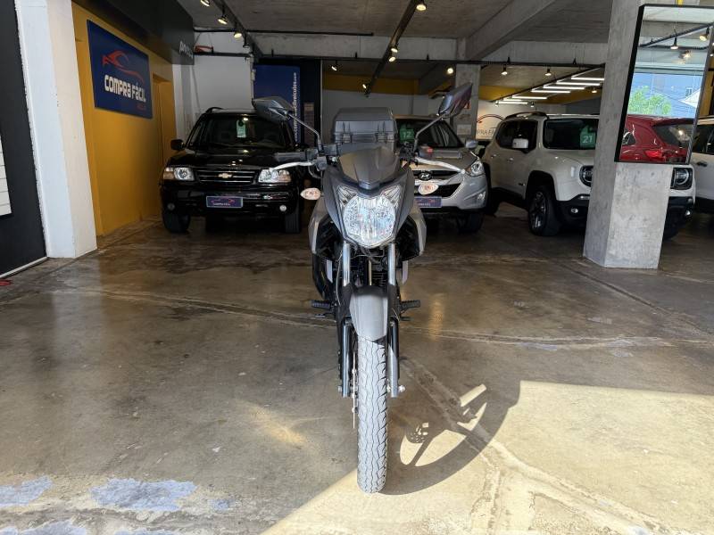 YAMAHA - FAZER - 2019/2020 - Preta - R$ 14.900,00