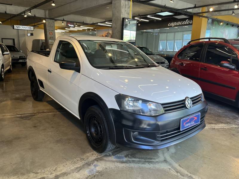 VOLKSWAGEN - SAVEIRO - 2013/2014 - Branca - R$ 46.900,00