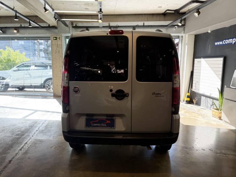 FIAT - DOBLÓ - 2021/2021 - Prata - R$ 74.900,00
