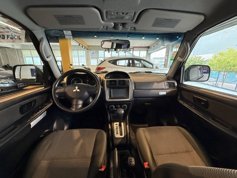 MITSUBISHI - PAJERO TR4 - 2014/2015 - Verde - R$ 87.990,00