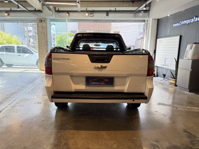 CHEVROLET - MONTANA - 2014/2015 - Branca - R$ 45.900,00