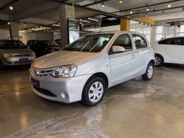 TOYOTA - ETIOS - 2016/2016 - Prata - R$ 49.900,00