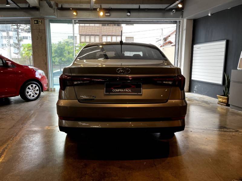 HYUNDAI - HB20S - 2024/2025 - Prata - R$ 89.900,00