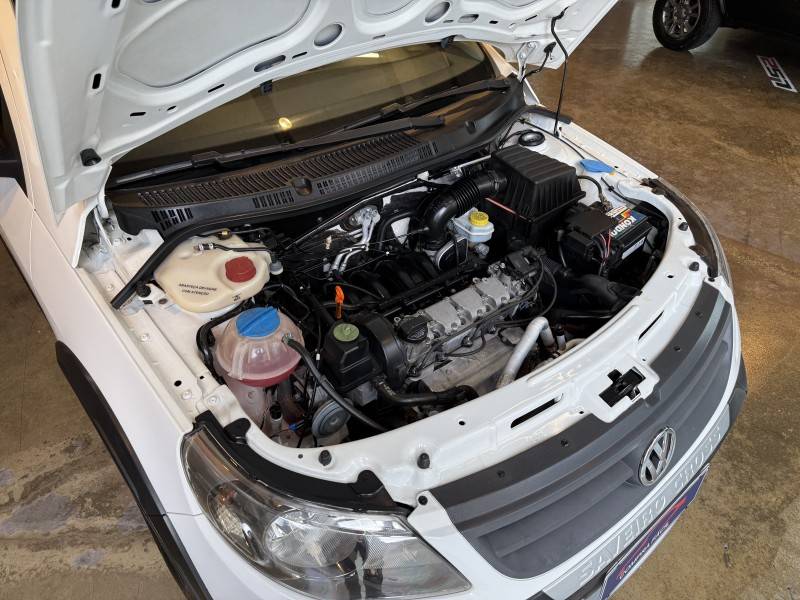 VOLKSWAGEN - SAVEIRO - 2012/2013 - Branca - R$ 53.900,00