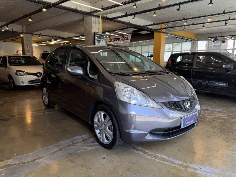HONDA - FIT - 2010/2010 - Cinza - R$ 47.900,00