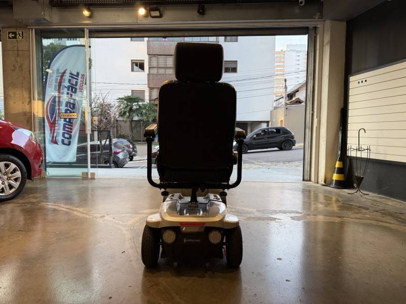 OUTRAS - SCOOTER ELÉTRICA - 2025/2025 - Prata - R$ 9.900,00