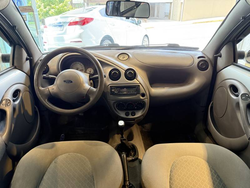FORD - KA - 2000/2000 - Prata - R$ 14.990,00