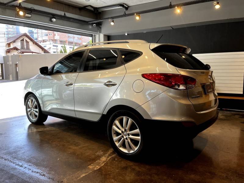 HYUNDAI - IX35 - 2011/2012 - Prata - R$ 67.900,00