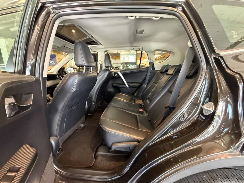 TOYOTA - RAV4 - 2014/2014 - Marrom - R$ 94.900,00