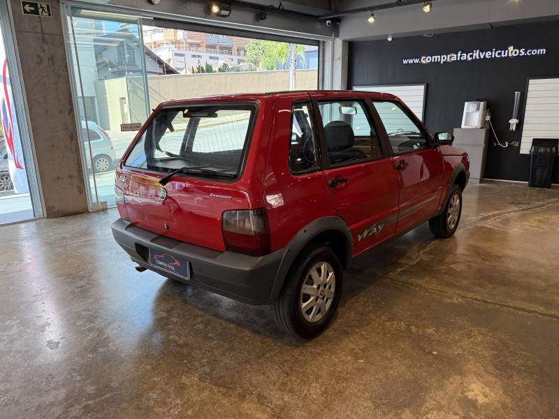 FIAT - UNO - 2009/2010 - Vermelha - R$ 26.900,00