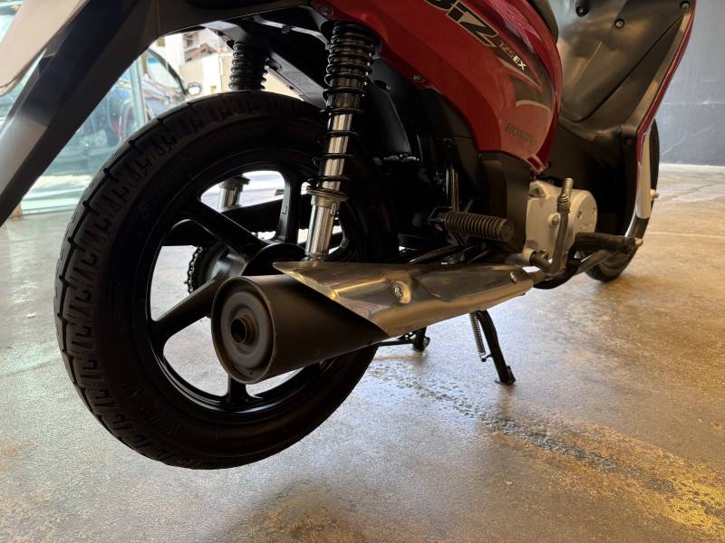 HONDA - BIZ 125 - 2012/2013 - Vermelha - R$ 12.900,00